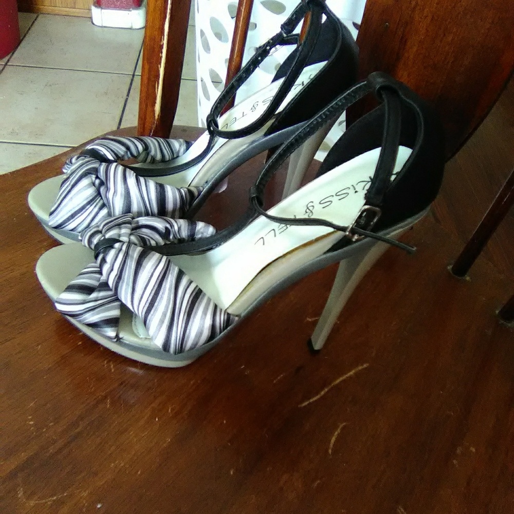 Kiss and Tell black and grey platform stilettos
